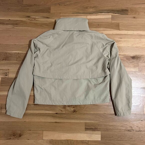 Lululemon Always Effortless Jacket in Trench - Picture 2 of 3